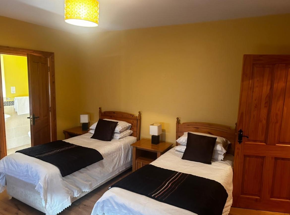 Yewwood Cottage Newry Bagian luar foto